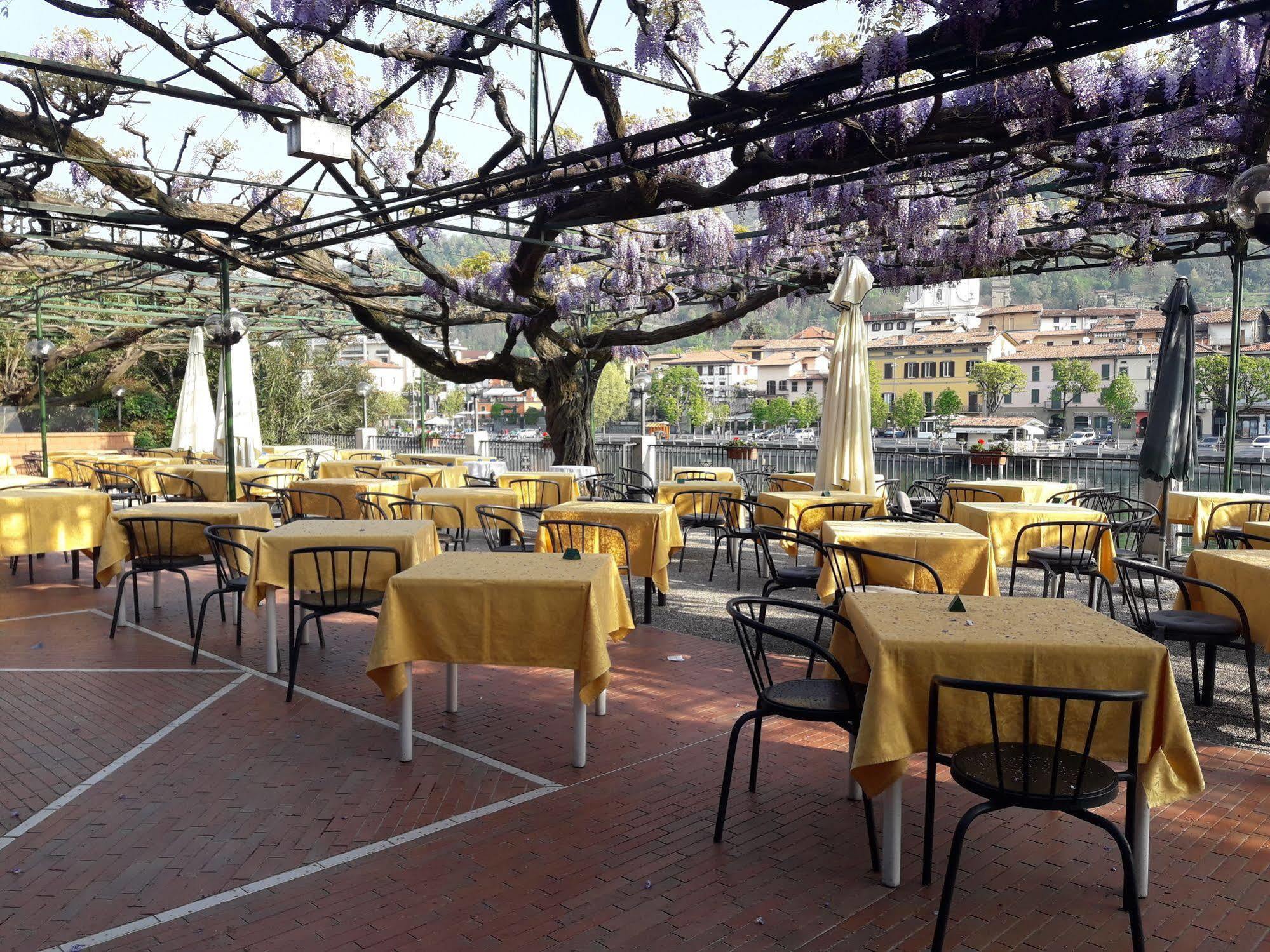 Hotel Stazione Paratico Exteriör bild