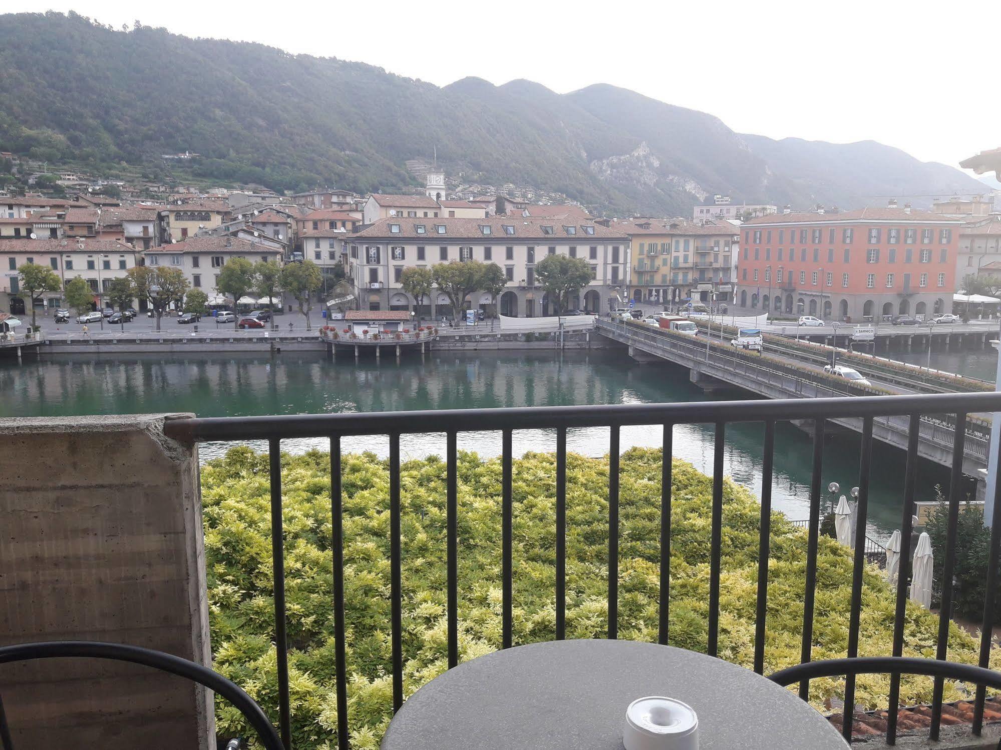 Hotel Stazione Paratico Exteriör bild